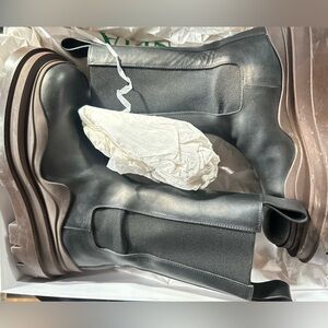 Bottega Veneta Tire Chelsea Boot Black Ebony
